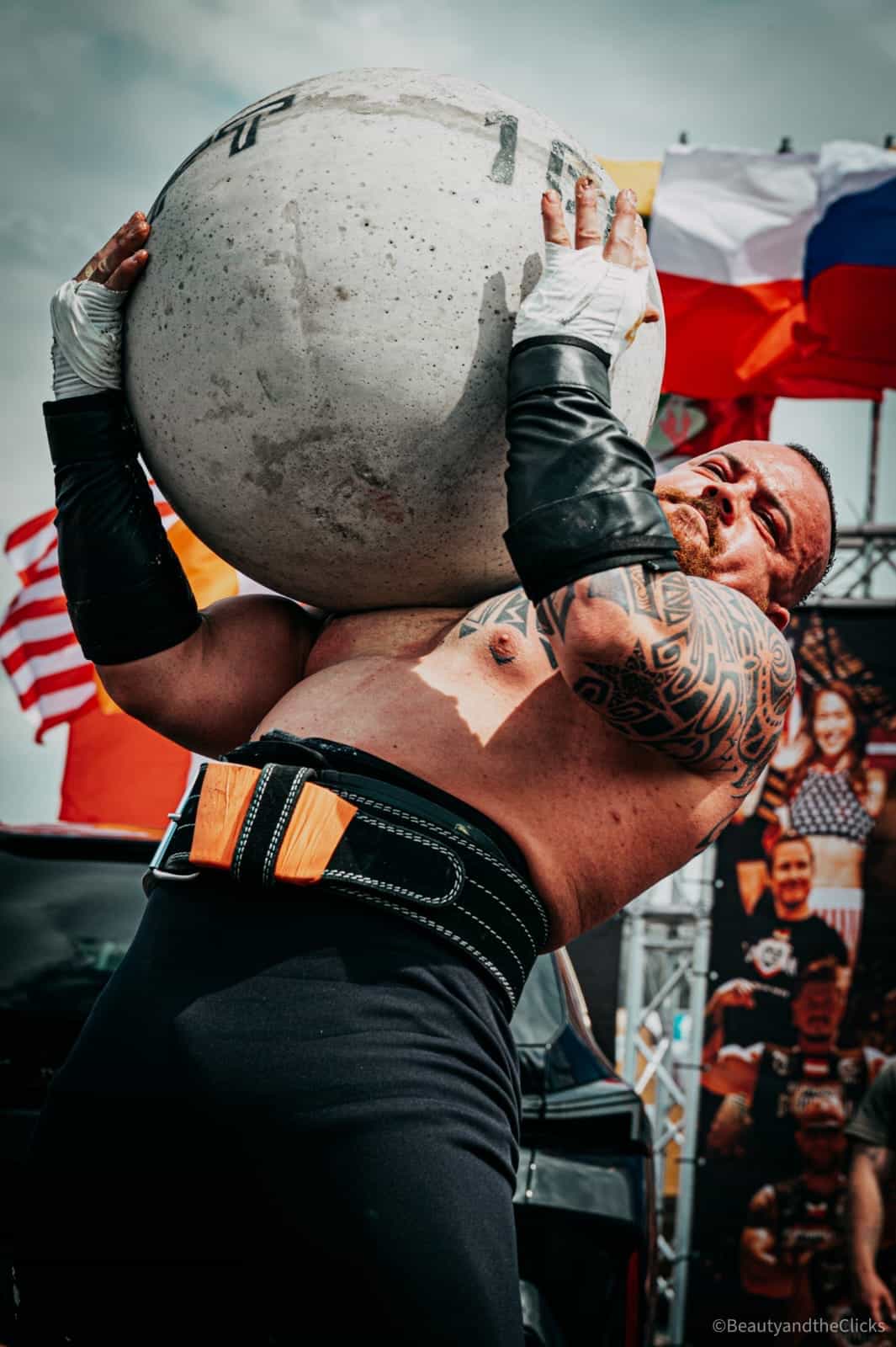 stone sleeves strongman protection-boule atlas