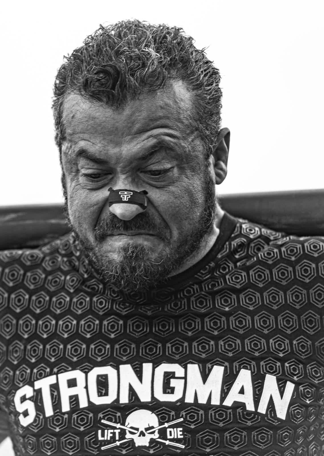 Grip Strongman T-Shirt – Grip Shirt Strongman – Warrior Gear – Lift or Die – Bestes Grip Shirt