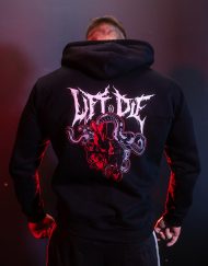 Vue de dos du sweat zippé noir à capuche affichant la grande sérigraphie Lift or Die avec serpent et crùne rouge.